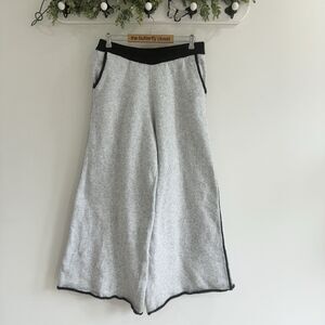 WeWoreWhat Piped Wide Leg Pull On Knit Pant in Heathered Grey & Black Large